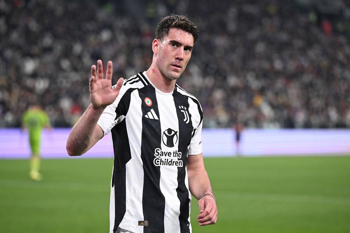 Từ Thần Đồng Serie A đến Bến Đỗ Mơ Hồ: Hành Trình Thăng Trầm Của Dusan Vlahovic tại Juventus