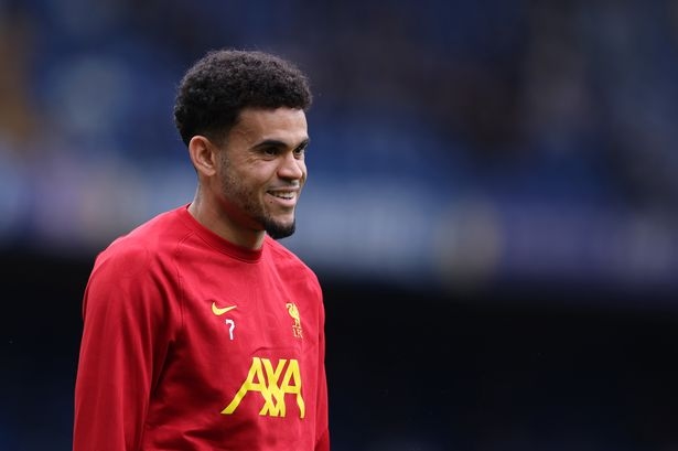 Barcelona chiêu mộ Rashford, tạm dừng thương vụ Luis Diaz